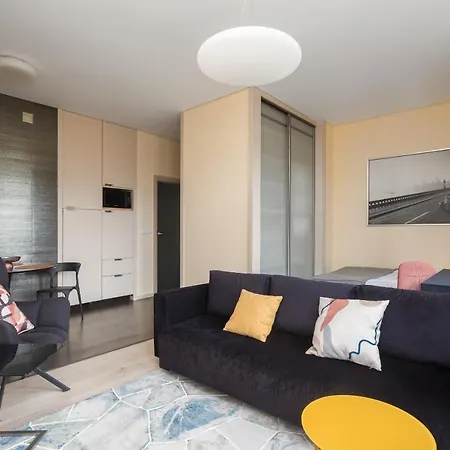 Pole Mokotowskie Daydream By Bookinghost ורשה